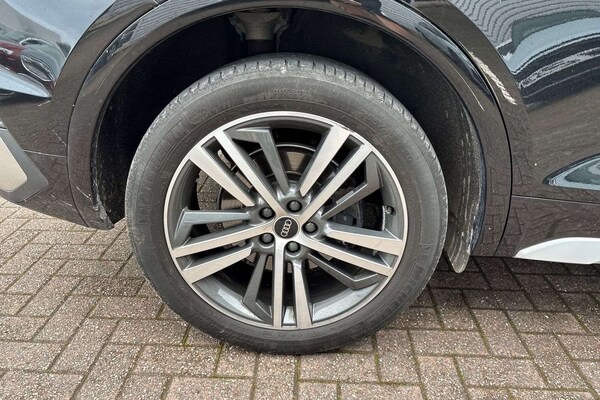Used Audi Q5 2023 for sale - 76242520: Photo 9