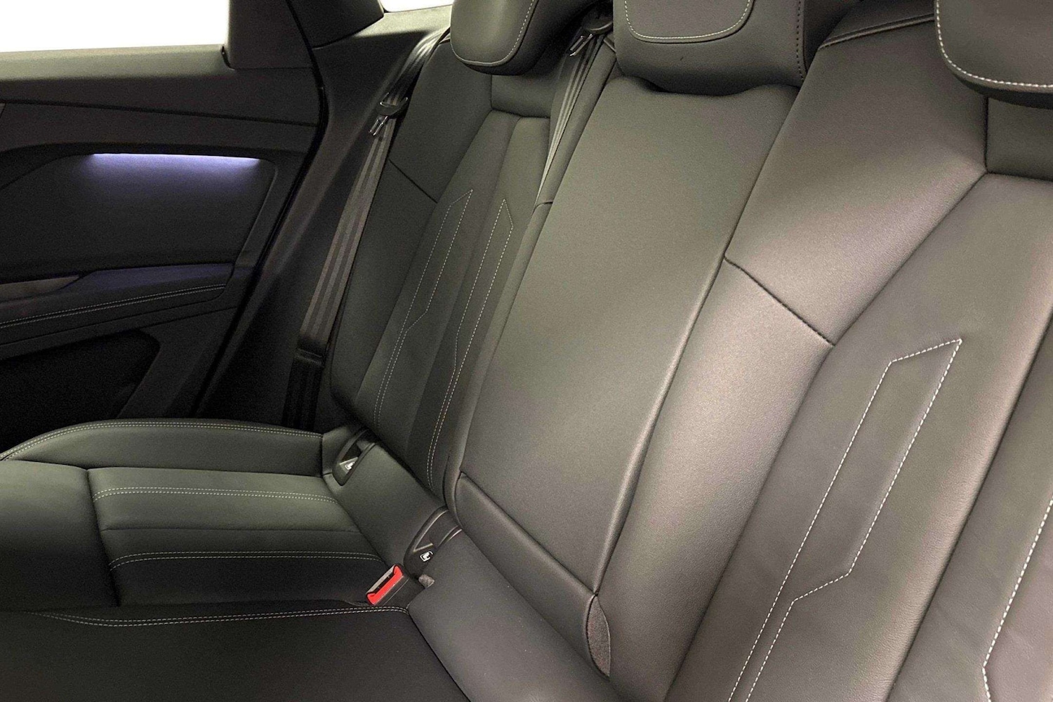 Used Audi Q4 e-tron 2023 for sale - 77601295: Photo 7