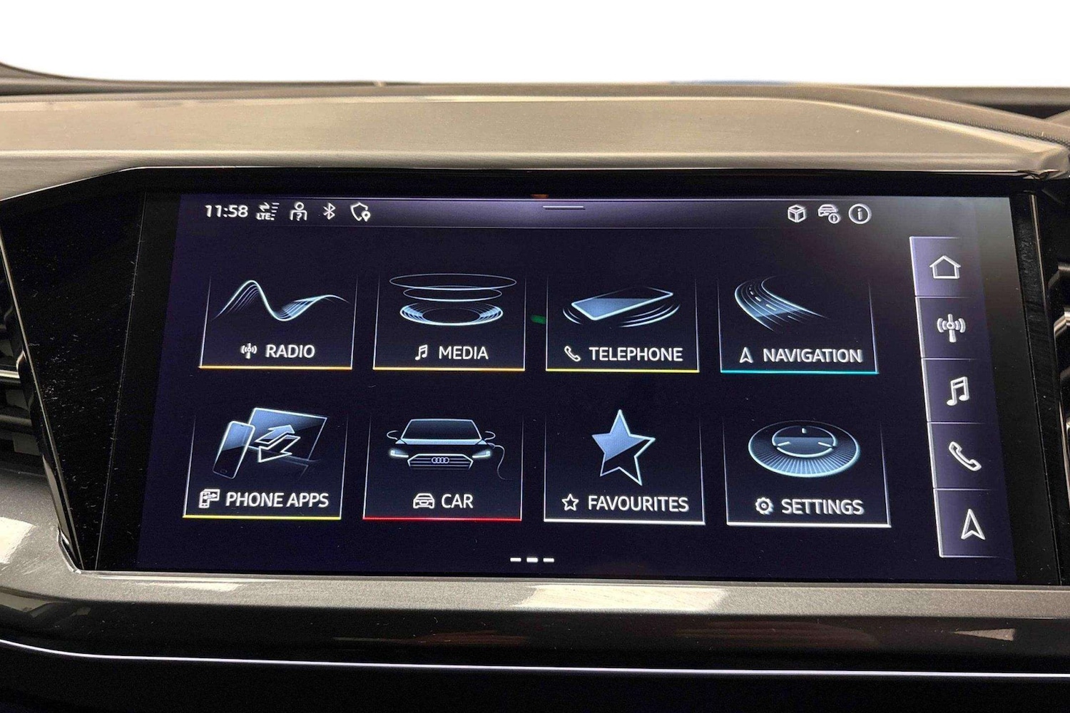 Used Audi Q4 e-tron 2023 for sale - 77601295: Photo 8