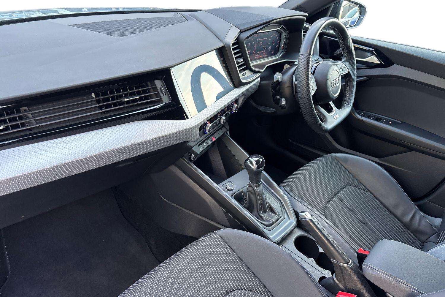 Used Audi A1 2023 for sale - 78161302: Photo 2
