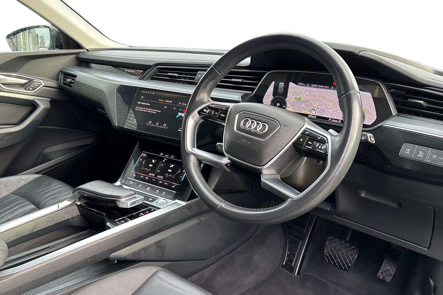 Used Audi e-tron 2020 for sale - 77540795: Photo 6