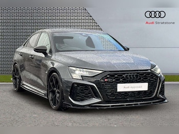 2022 - RS 3 TFSI Quattro Carbon Black 4dr S Tronic