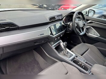 Used Audi Q3 2020 for sale - 78432583: Photo