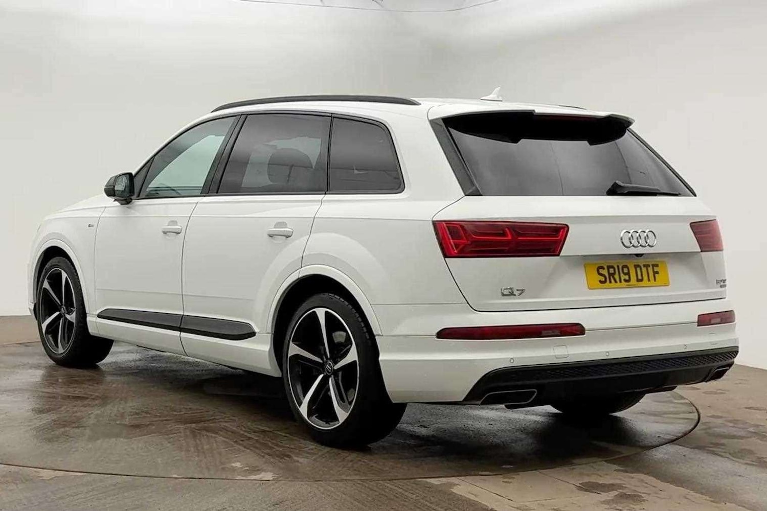 Used Audi Q7 2019 for sale - 77270106: Photo 3