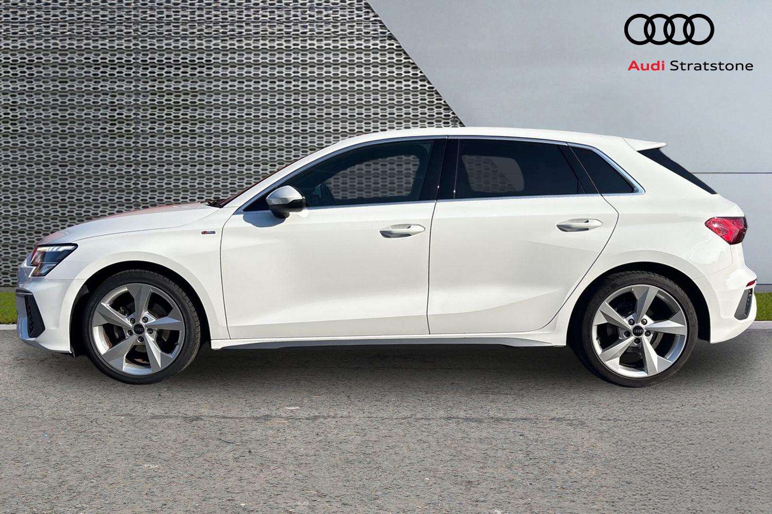 Used Audi A3 2023 for sale - 77842504: Photo 8