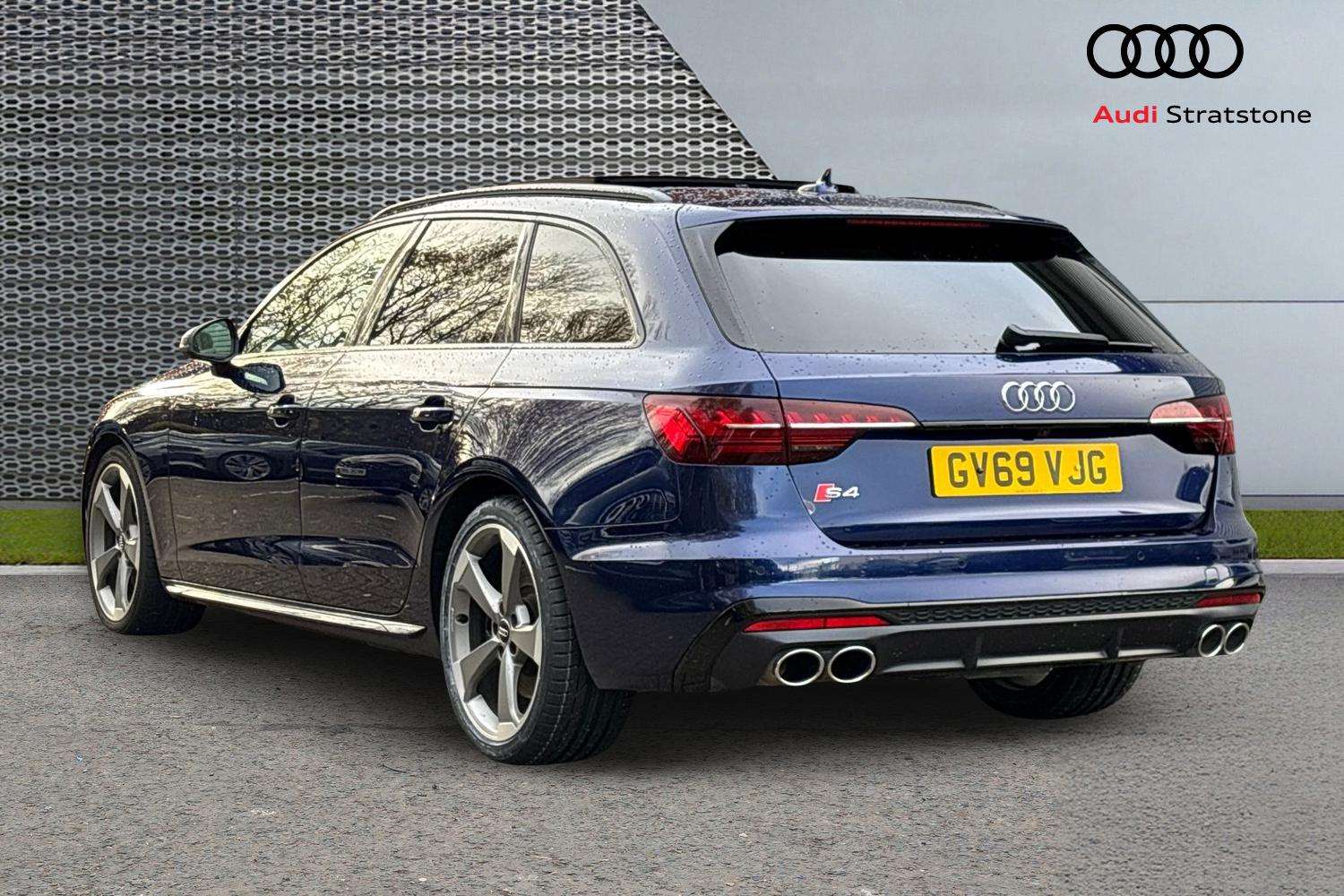 Used Audi A4 2020 for sale - 76636750: Photo 3