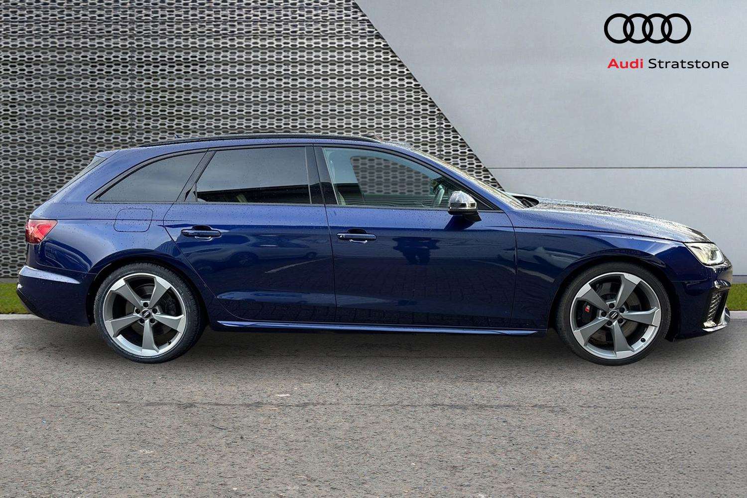 Used Audi A4 2020 for sale - 76636750: Photo 4