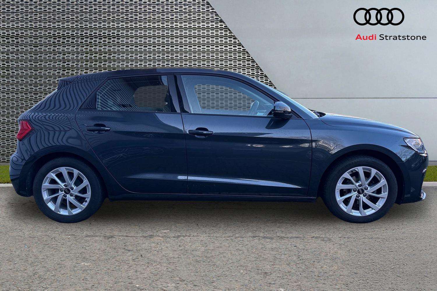 Used Audi A1 2023 for sale - 77134773: Photo 4