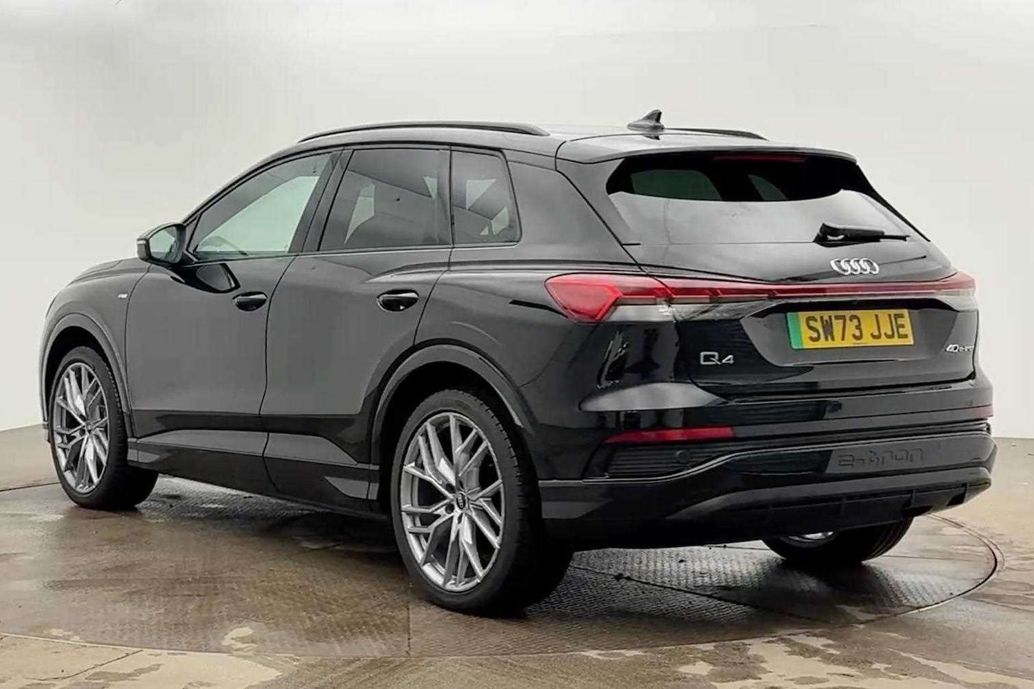 Used Audi Q4 e-tron 2023 for sale - 77540694: Photo 3