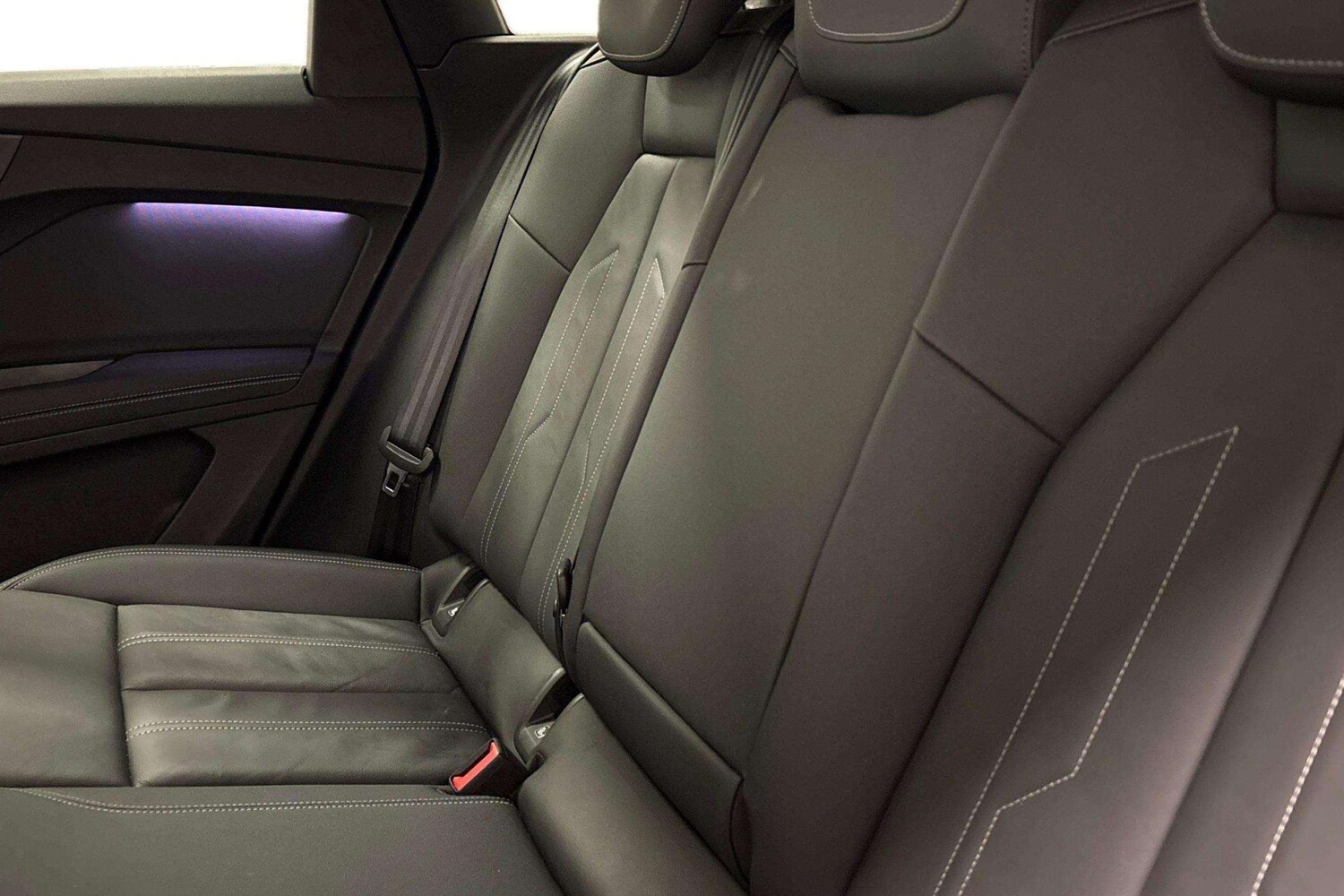 Used Audi Q4 e-tron 2023 for sale - 77540694: Photo 7