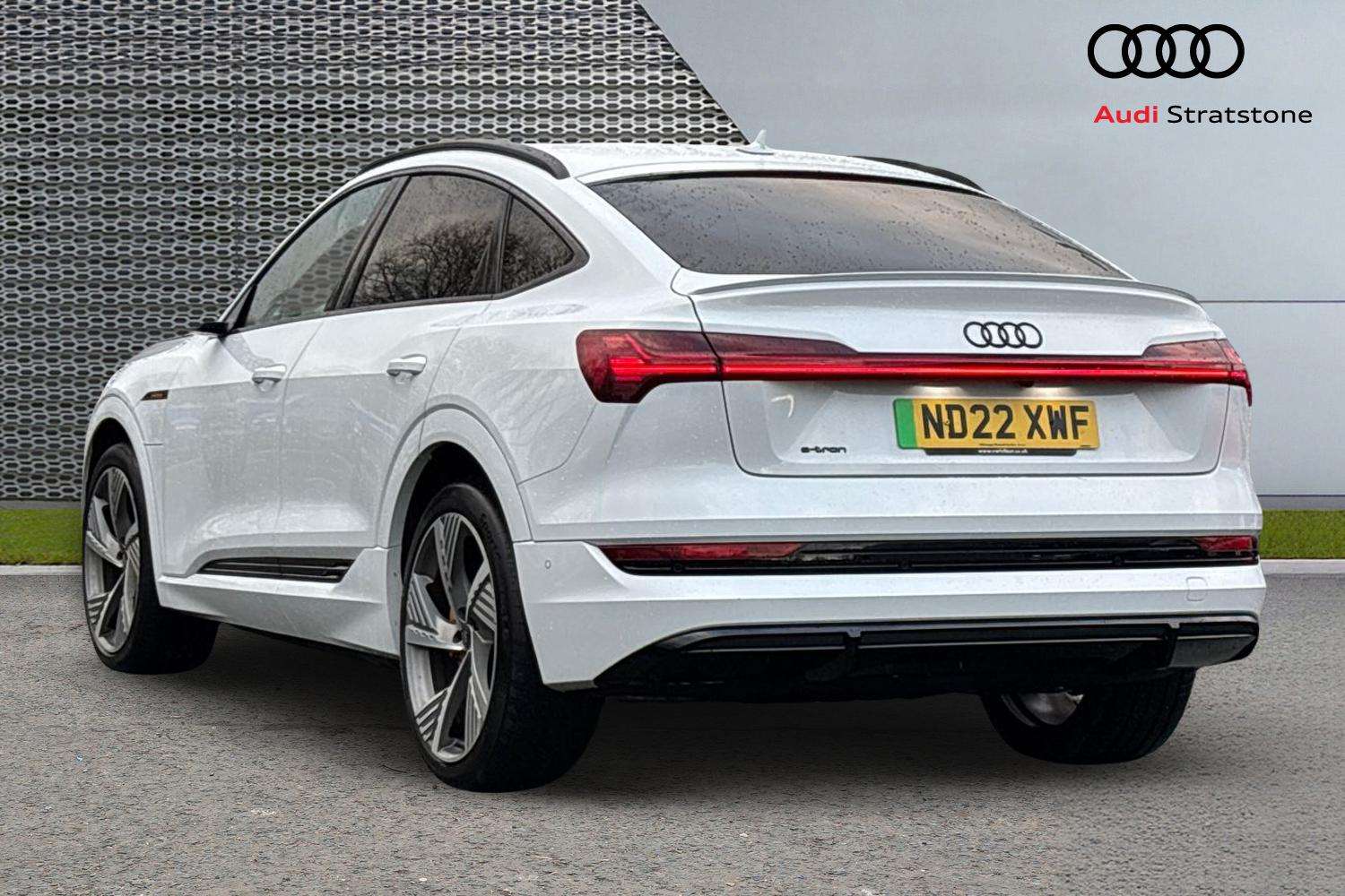 Used Audi e-tron 2022 for sale - 77270102: Photo 3