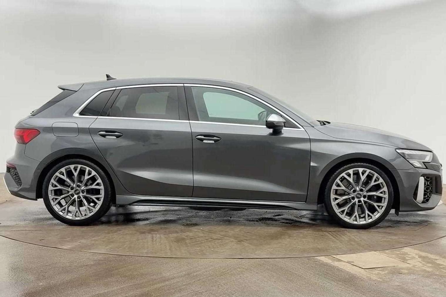 Used Audi RS3 2022 for sale - 77540620: Photo 4