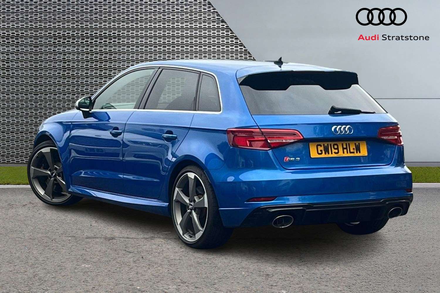 Used Audi RS3 2019 for sale - 76515632: Photo 3