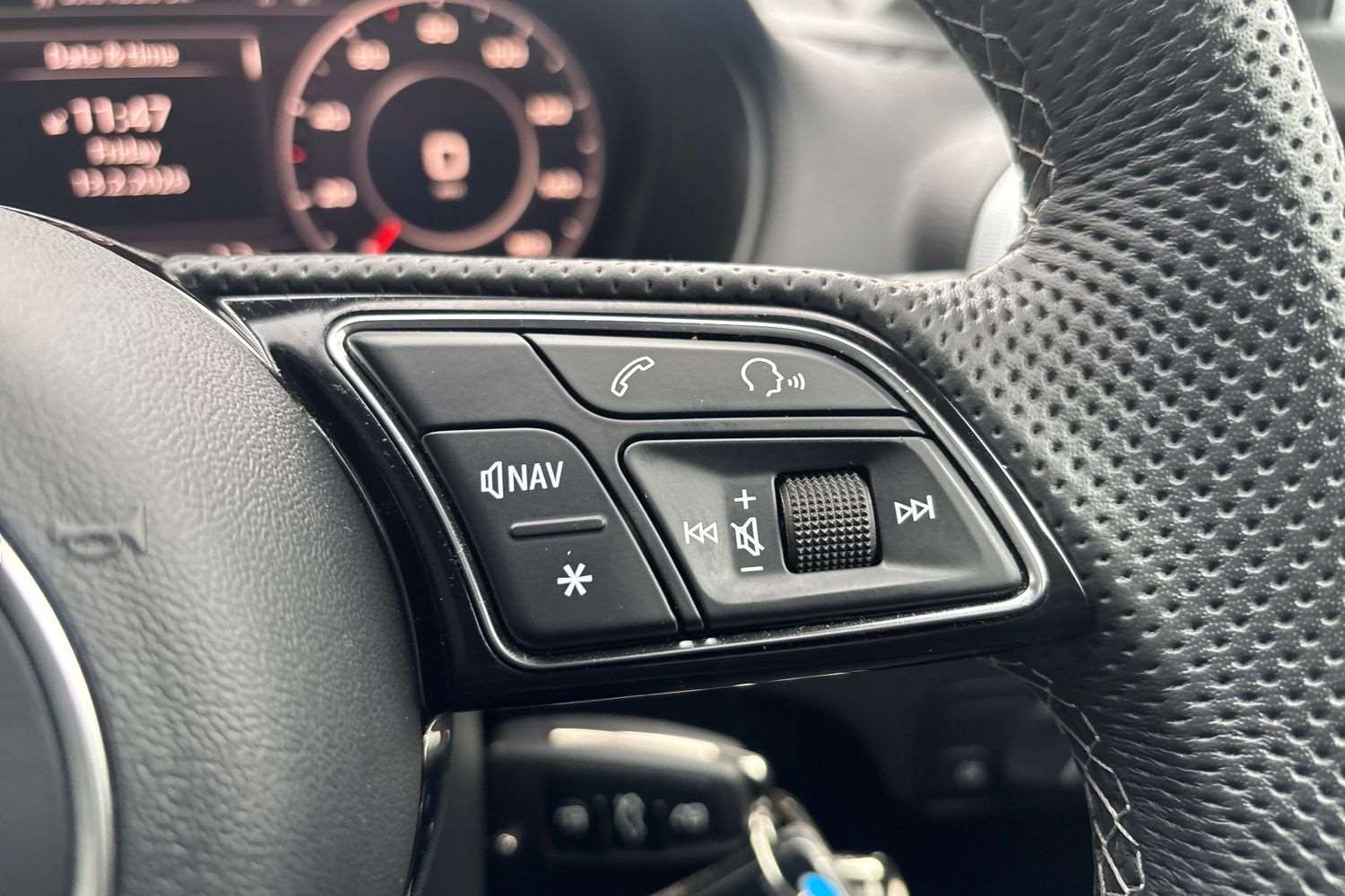 Used Audi Q2 for sale - 77943453: Photo 17