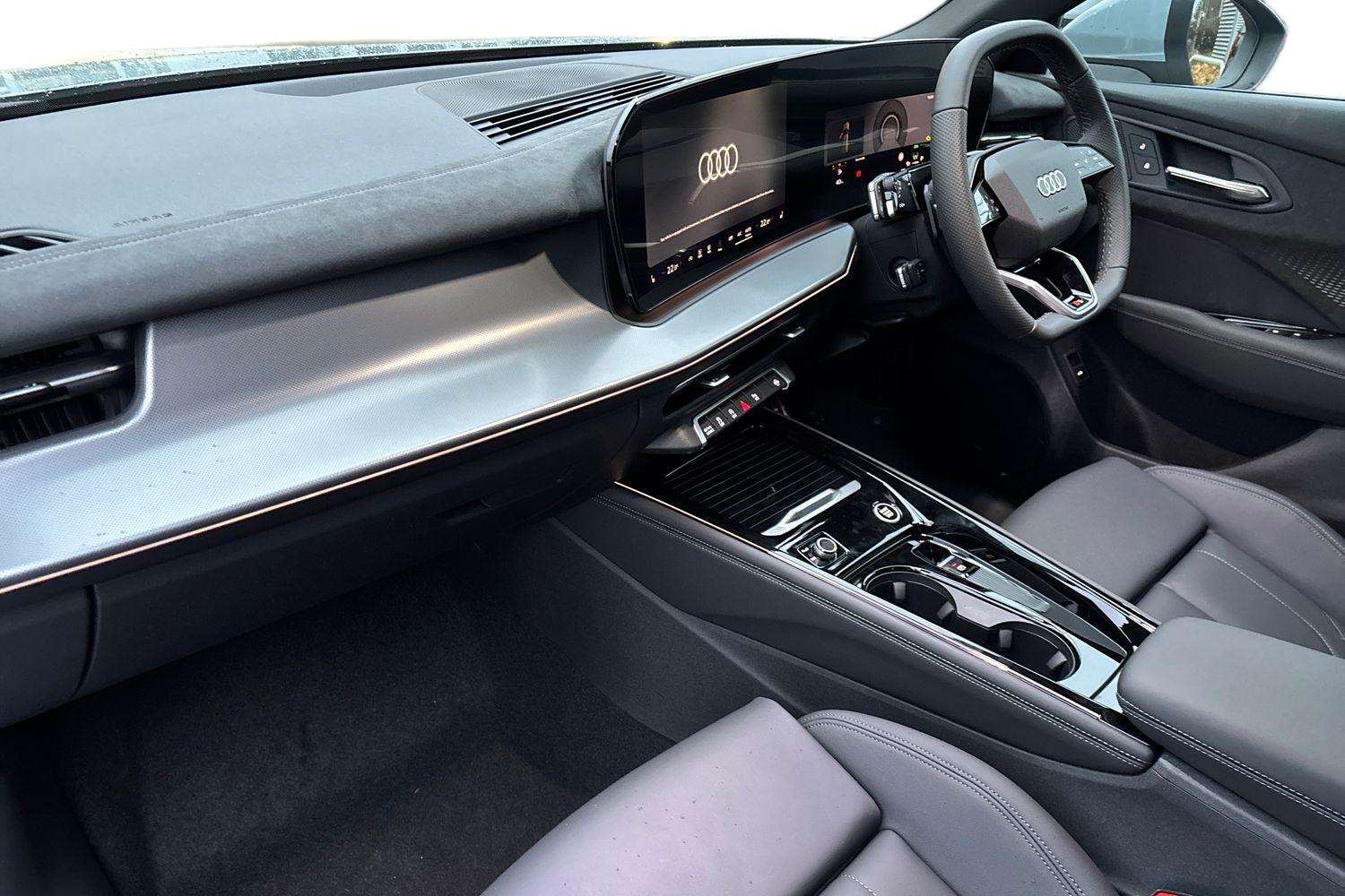 Used Audi Q3 2025 for sale - 77858866: Photo 2