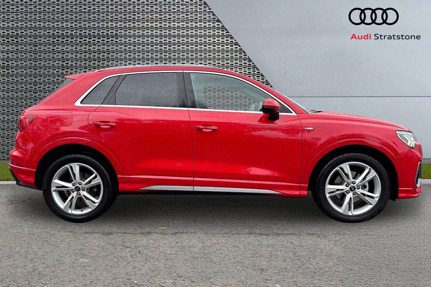 Used Audi Q3 2024 for sale - 76804928: Photo 4