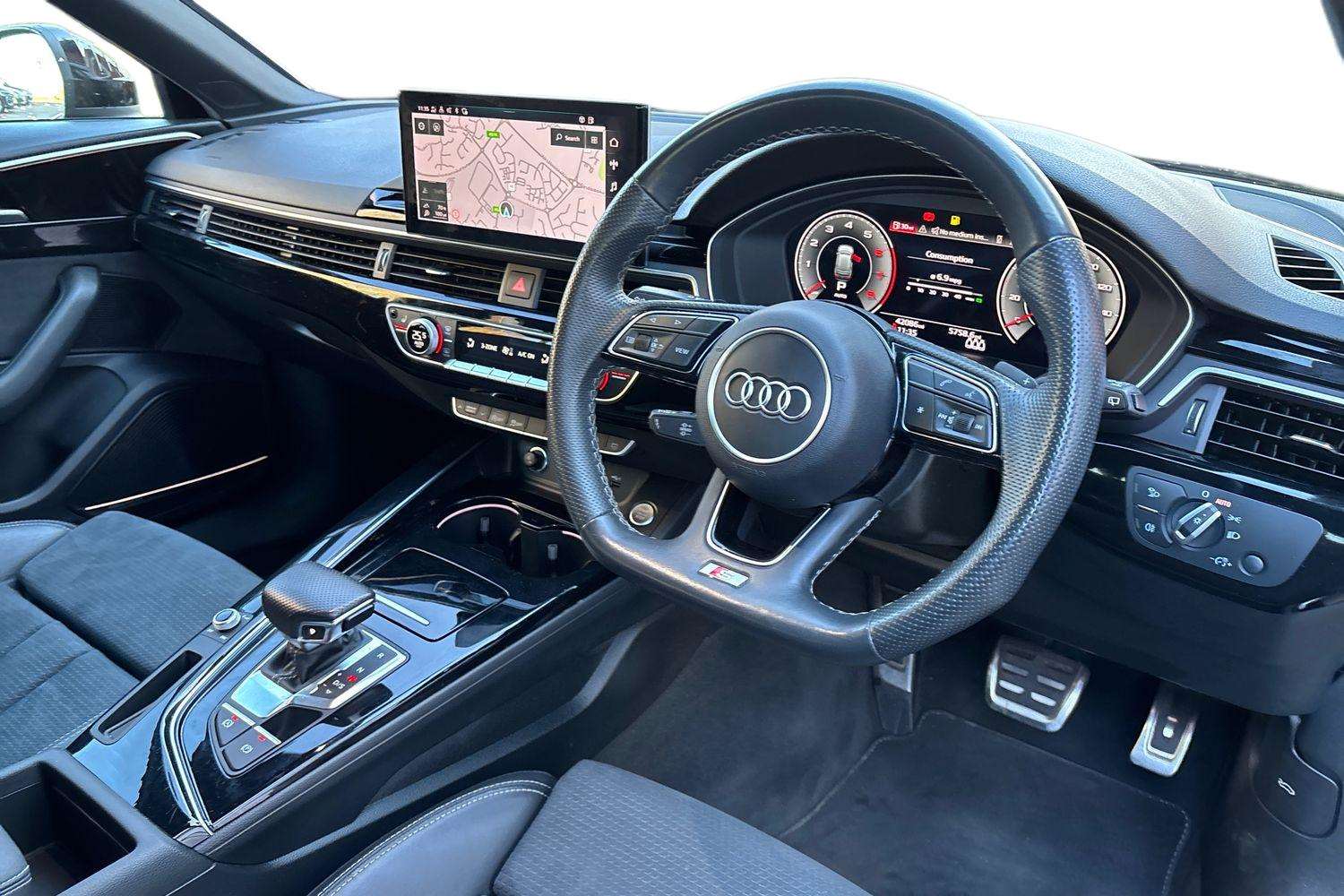 Used Audi A4 2021 for sale - 76705055: Photo 2