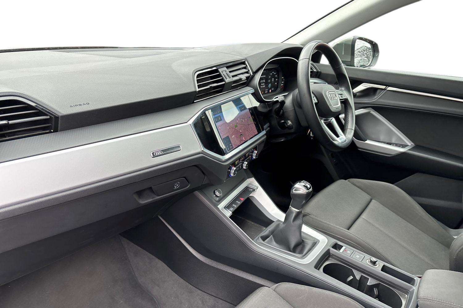 Used Audi Q3 2022 for sale - 77913695: Photo 2