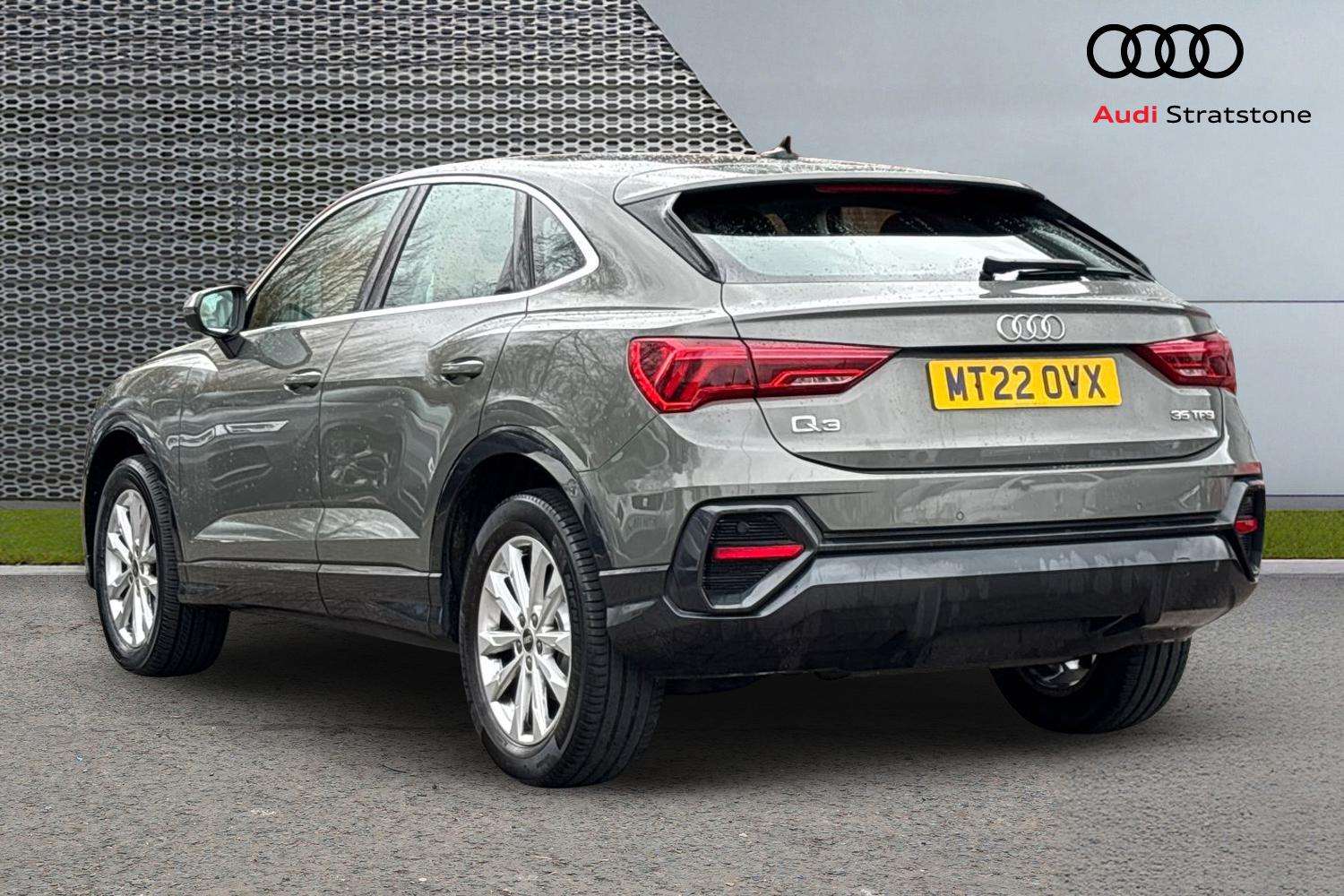 Used Audi Q3 2022 for sale - 77913695: Photo 3