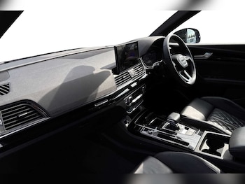 Used Audi Q5 2023 for sale - 75156400: Photo