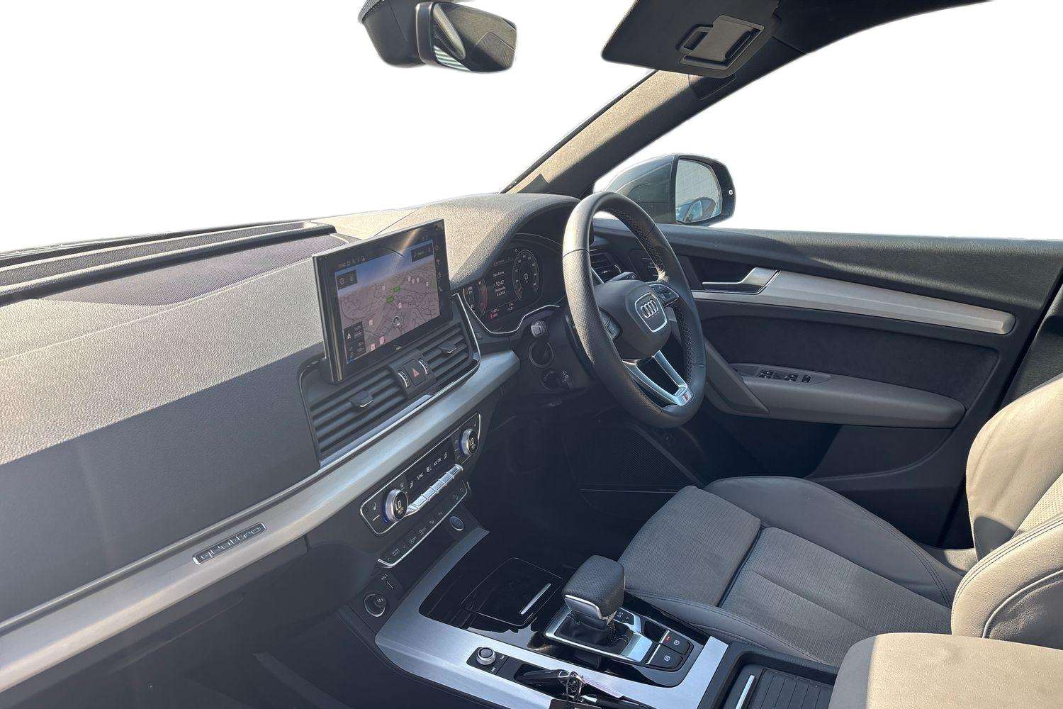 Used Audi Q5 2023 for sale - 78173573: Photo 2