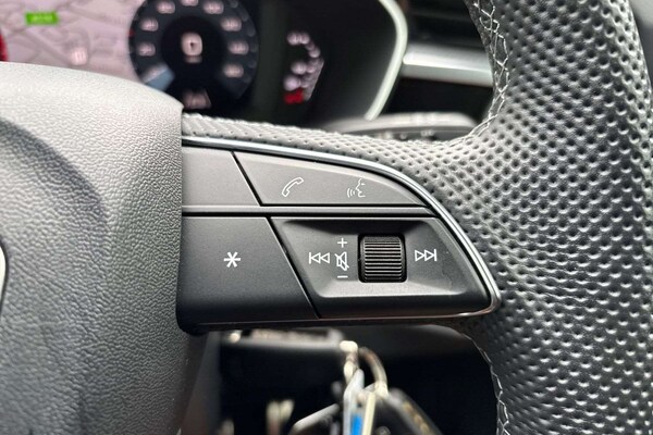 Used Audi Q3 2023 for sale - 76242366: Photo 17
