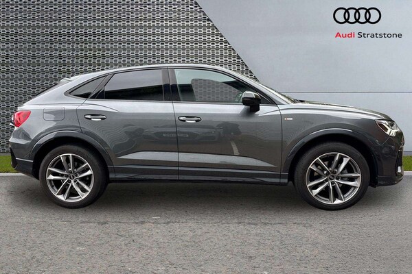 Used Audi Q3 2023 for sale - 76242366: Photo 4