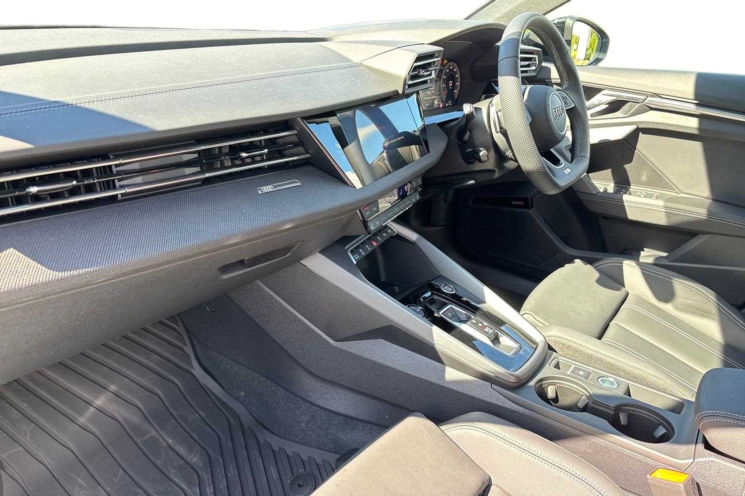 Used Audi A3 for sale - 76063510: Photo 2