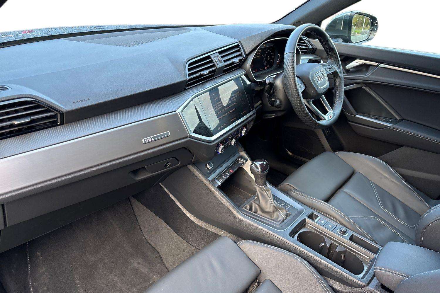 Used Audi Q3 2025 for sale - 76692051: Photo 2