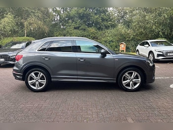 Used Audi Q3 2023 for sale - 75535261: Photo