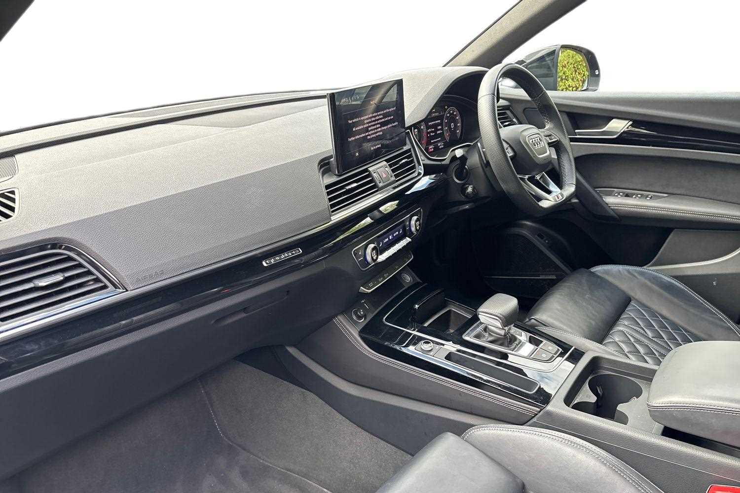 Used Audi Q5 2023 for sale - 76125704: Photo 2