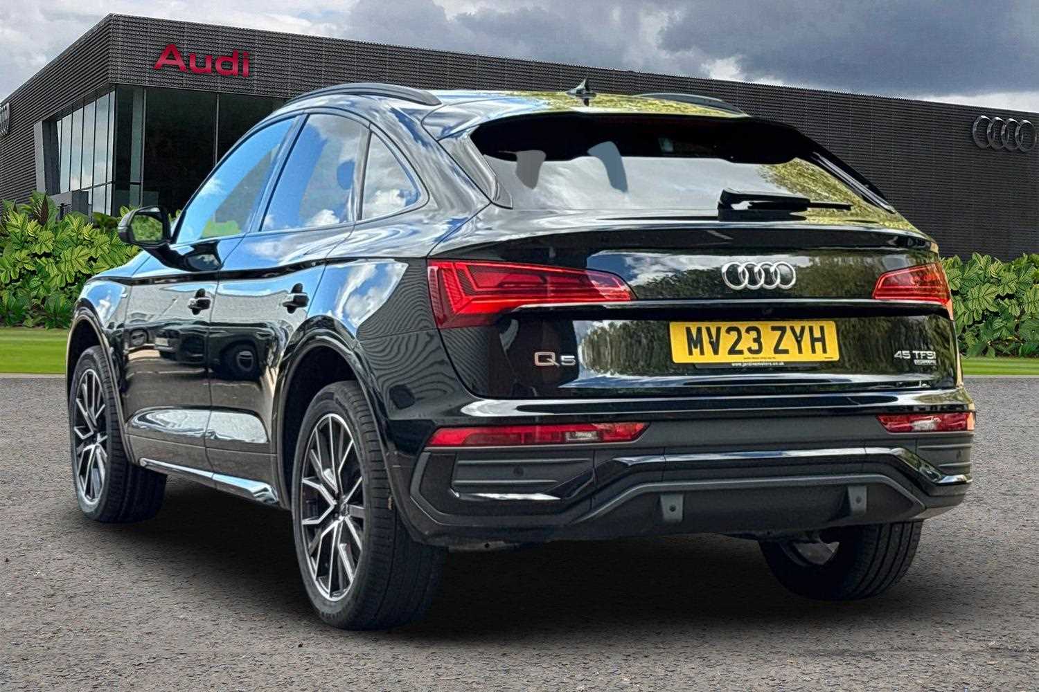 Used Audi Q5 2023 for sale - 76125704: Photo 3