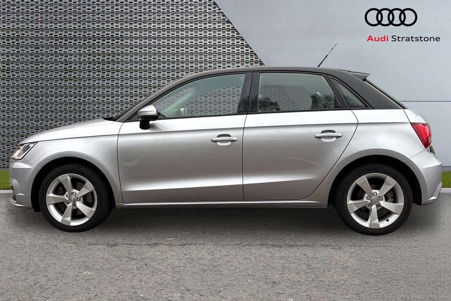 Used Audi A1 2017 for sale - 77068671: Photo 8