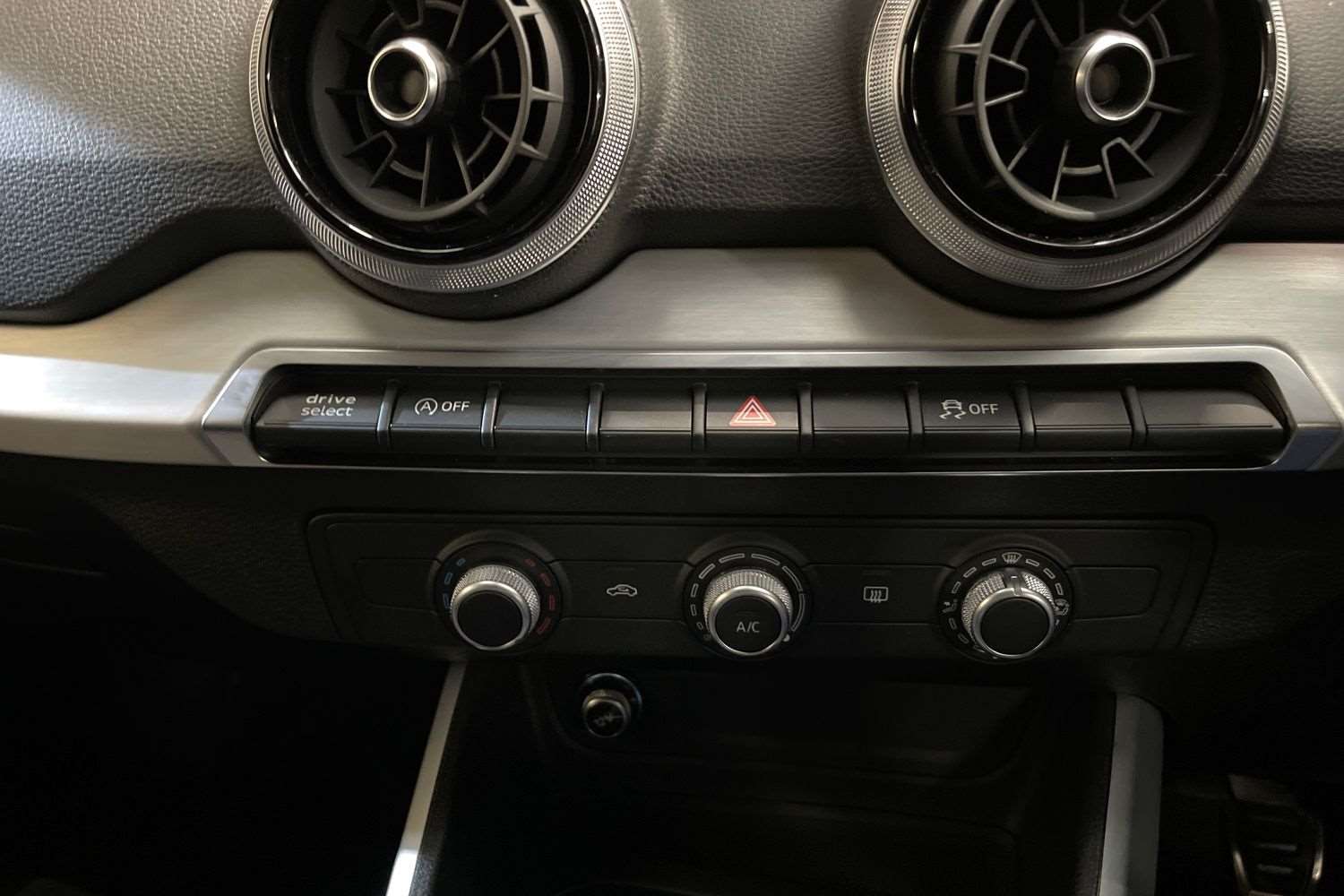 Used Audi Q2 2025 for sale - 77588991: Photo 32