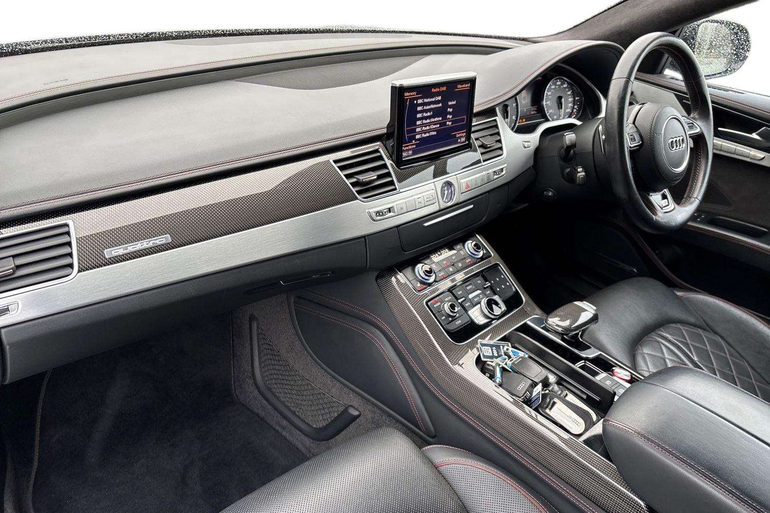 Used Audi A8 2017 for sale - 77472679: Photo 2