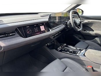 Used Audi Q6 e-tron 2025 for sale - 75845920: Photo