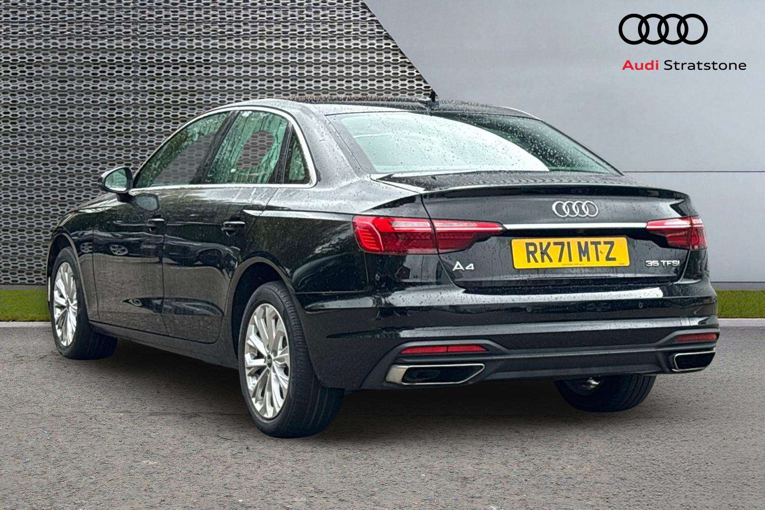 Used Audi A4 2021 for sale - 76242377: Photo 3