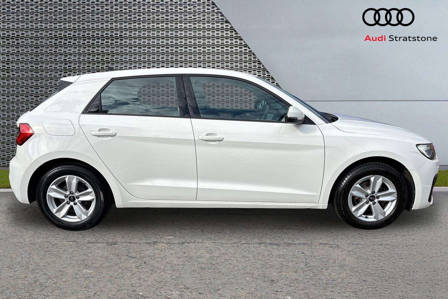 Used Audi A1 2023 for sale - 77674752: Photo 5