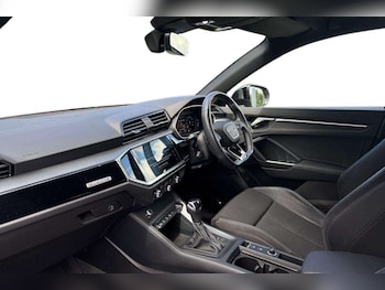 Used Audi Q3 2022 for sale - 79376732: Photo