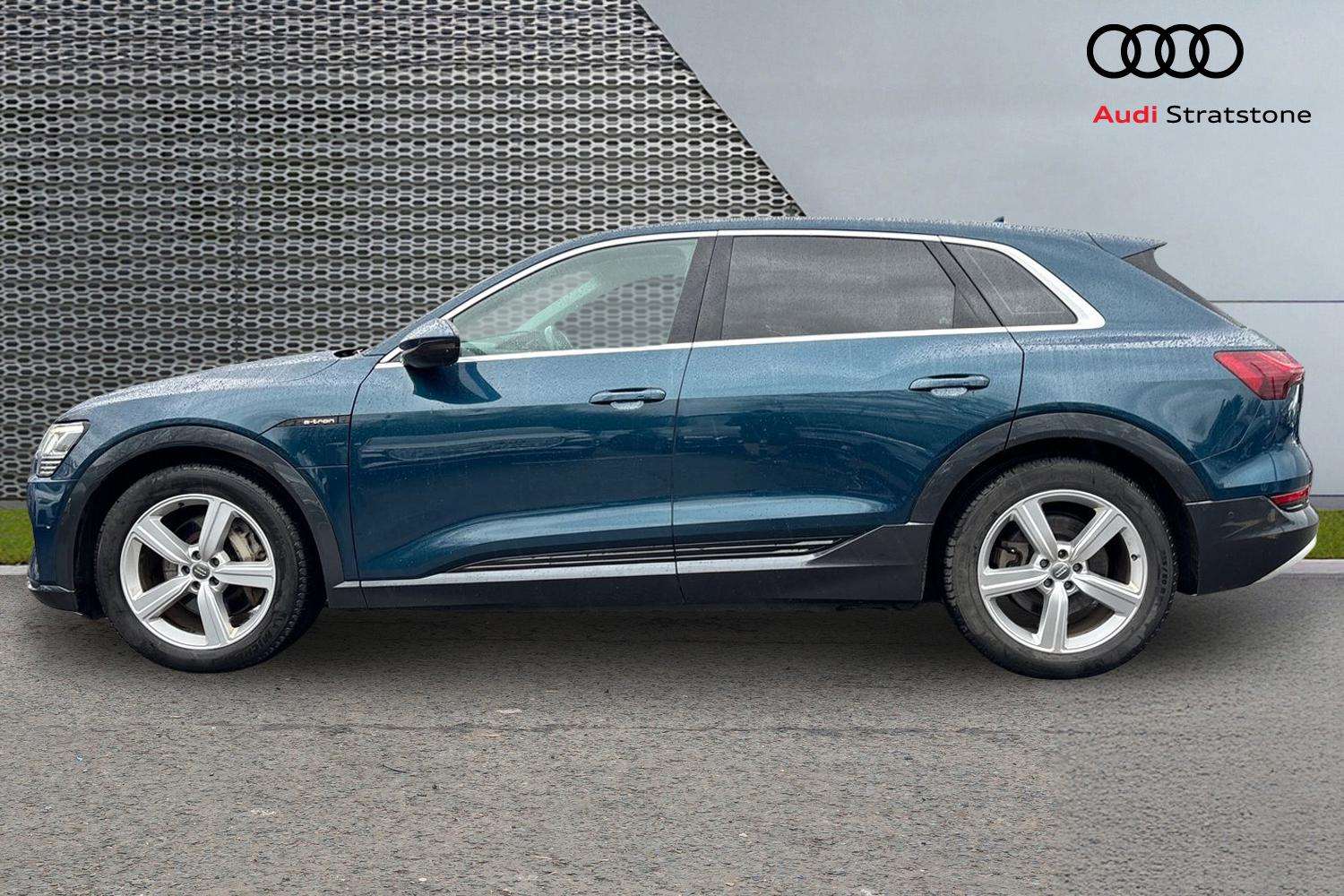 Used Audi e-tron 2020 for sale - 77686678: Photo 8