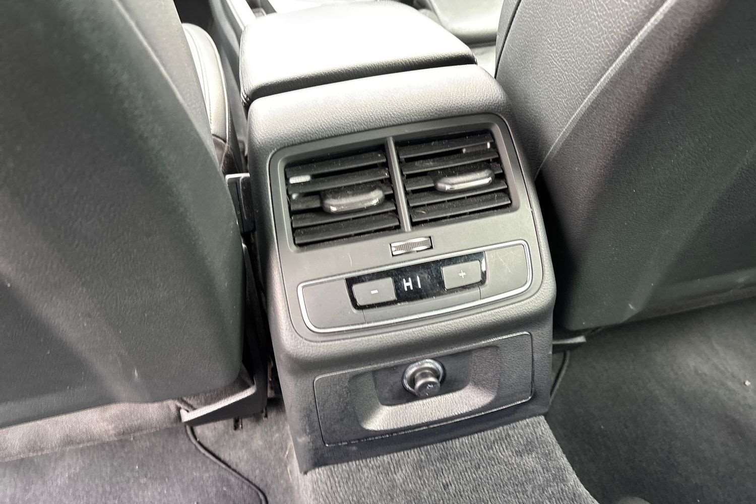 Used Audi A4 2018 for sale - 77373649: Photo 23