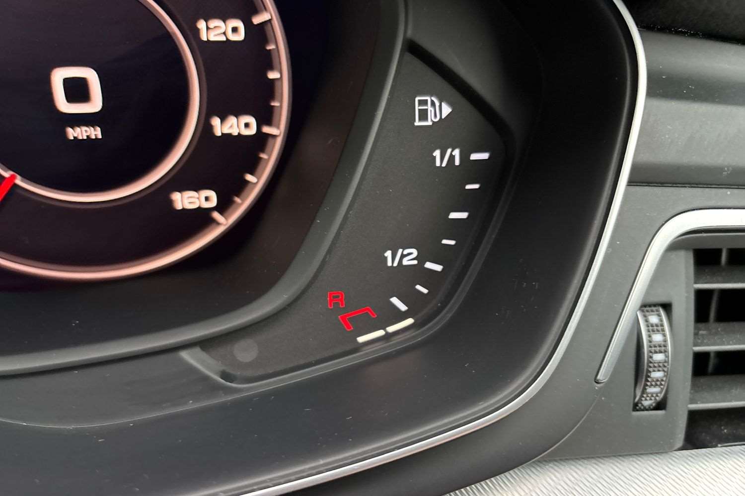 Used Audi A4 2018 for sale - 77373649: Photo 31