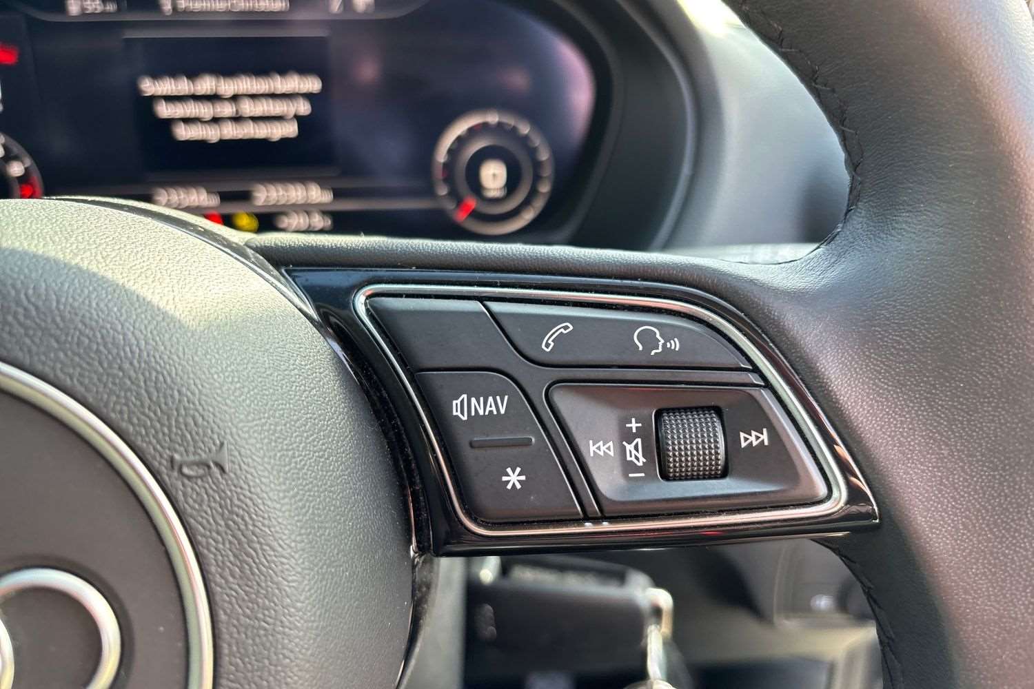 Used Audi Q2 2023 for sale - 77943440: Photo 17