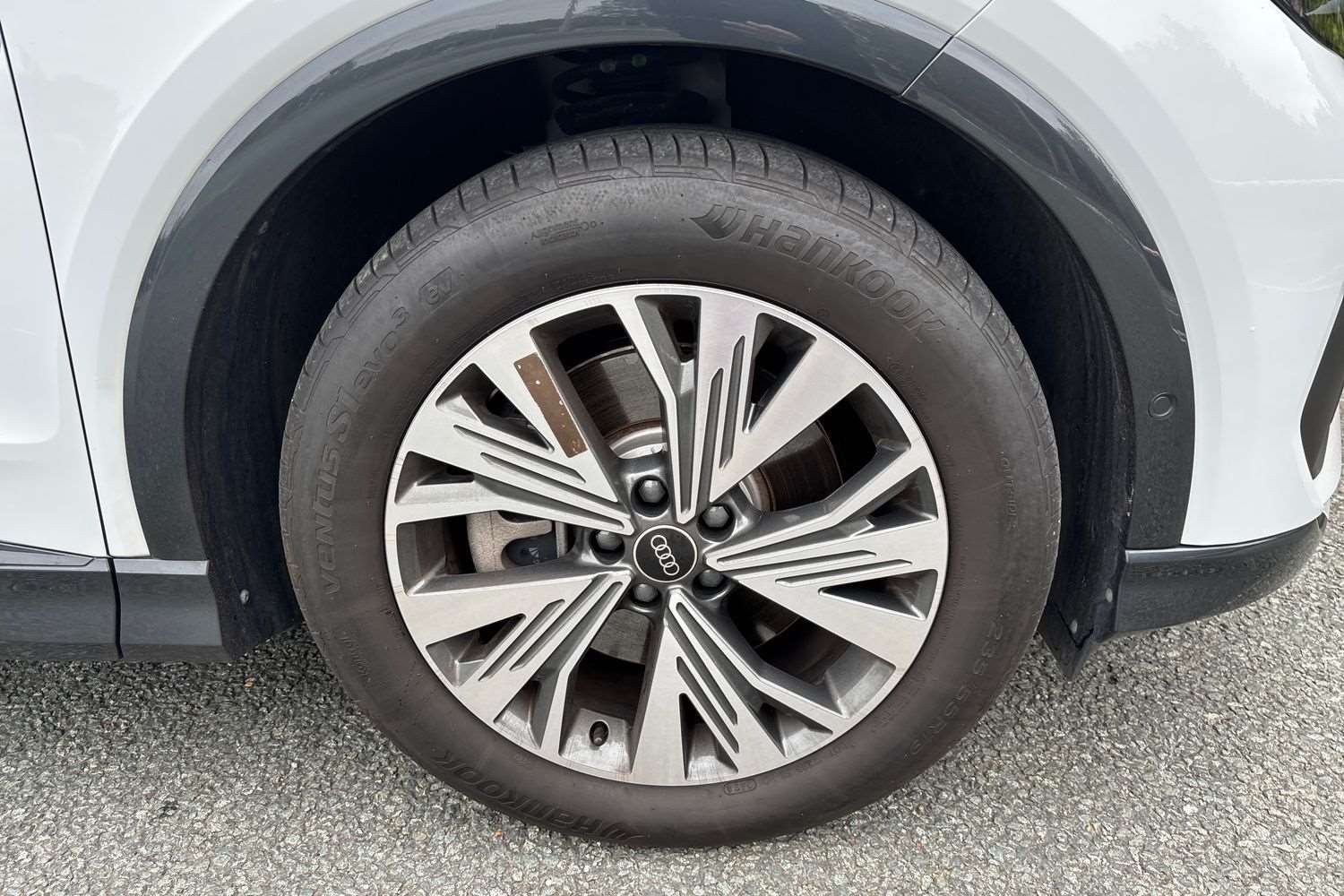 Used Audi Q4 e-tron 2024 for sale - 76902359: Photo 10