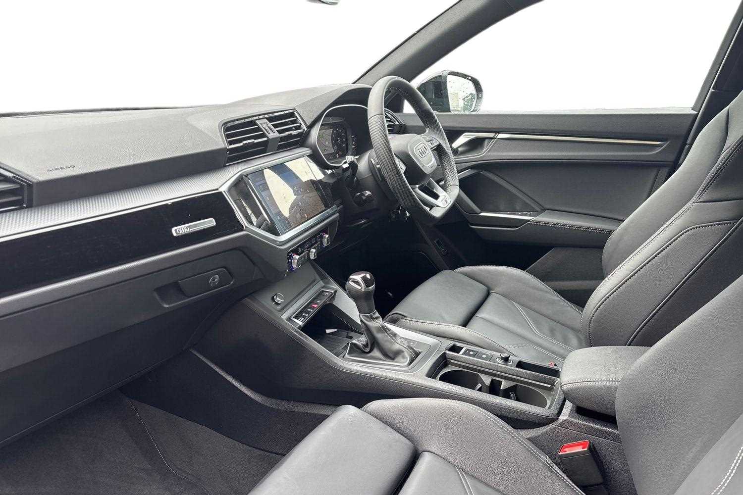 Used Audi Q3 2025 for sale - 76487986: Photo 2