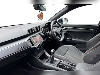 Used Audi Q3 2022 for sale - 76390730: Photo