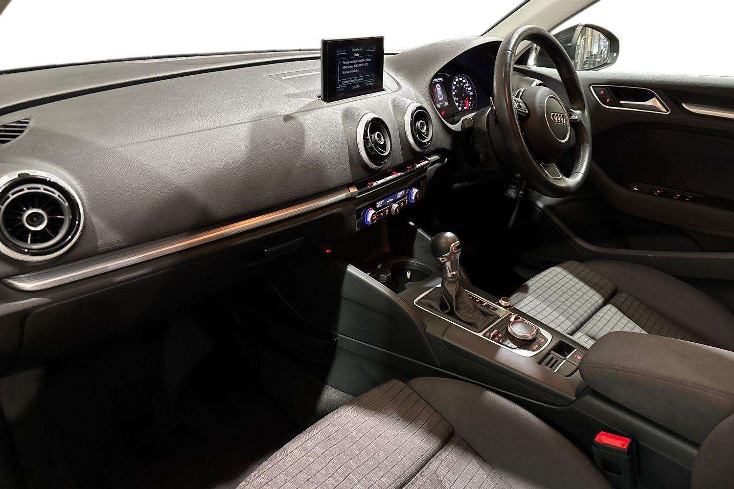 Used Audi A3 2016 for sale - 77527071: Photo 2