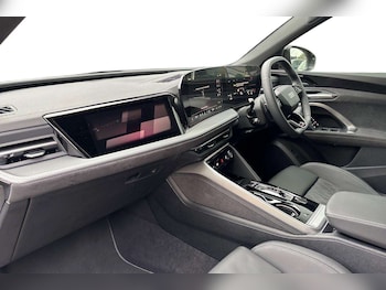 Used Audi Q5 2025 for sale - 76218208: Photo 2