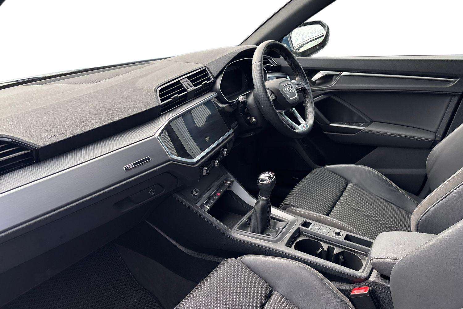 Used Audi Q3 2022 for sale - 78173495: Photo 2