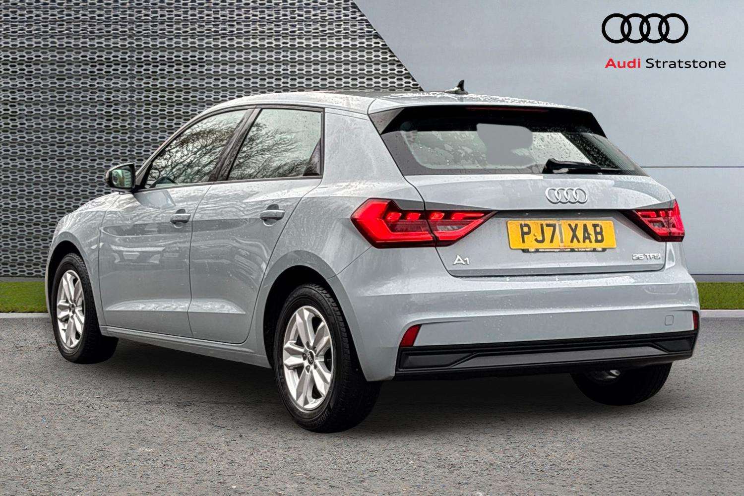 Used Audi A1 2021 for sale - 76745984: Photo 3